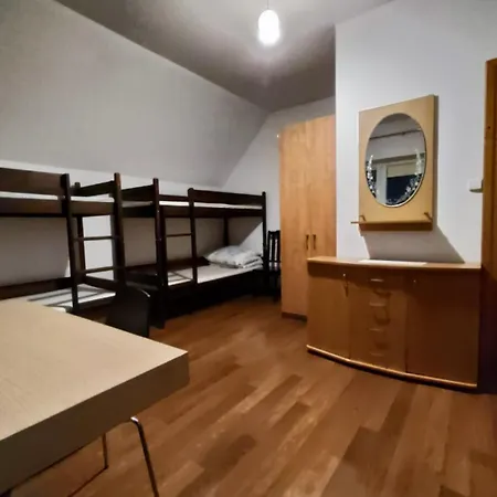Auberge de jeunesse Lubava *